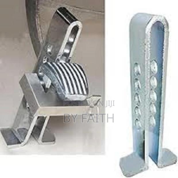 Strong Anti-Theft Performance 8 Holes Brake Pedal Lock