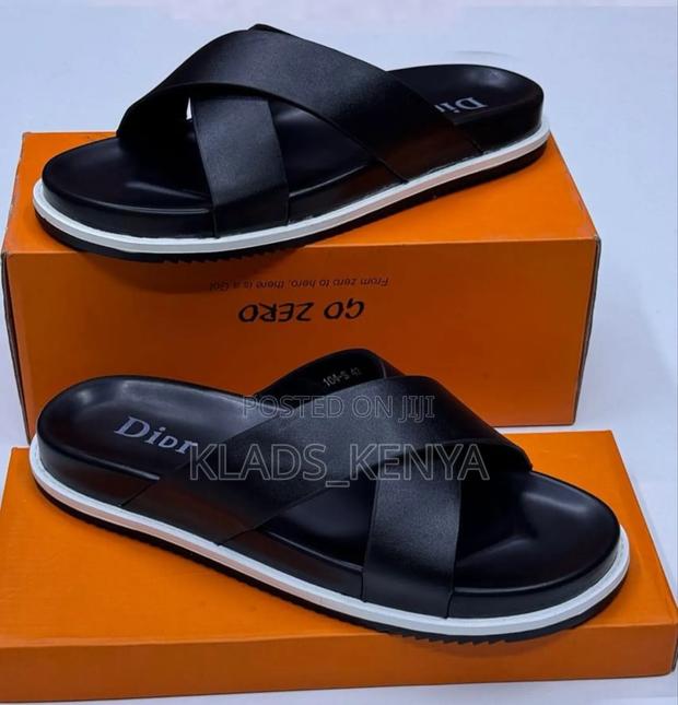 Quality Unisex Sandals - thumbnail 4