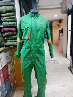 Prevent Injuries at Site With Long Sleeve Cargo