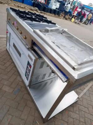 4 Burner Commercial Cooker, With Hot Plate Griddle - thumbnail 2