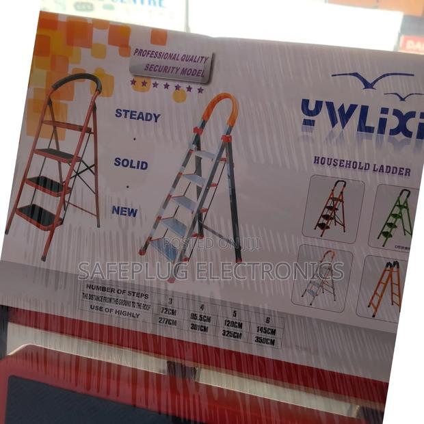 Ladder - Heavy Duty 4-Step/ Step Ladder - main view