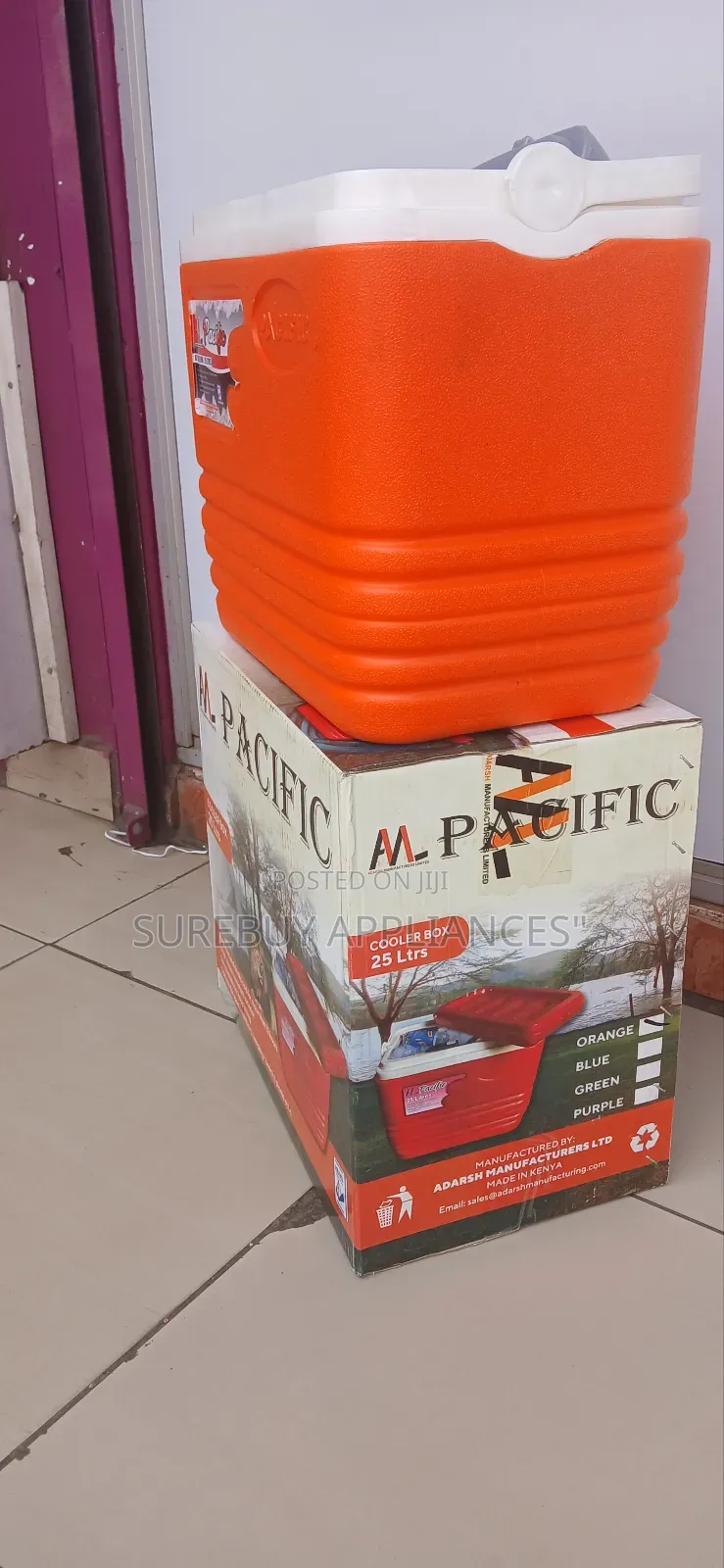 Pacific 25l Spacious Cooler Box for Outdoor Events