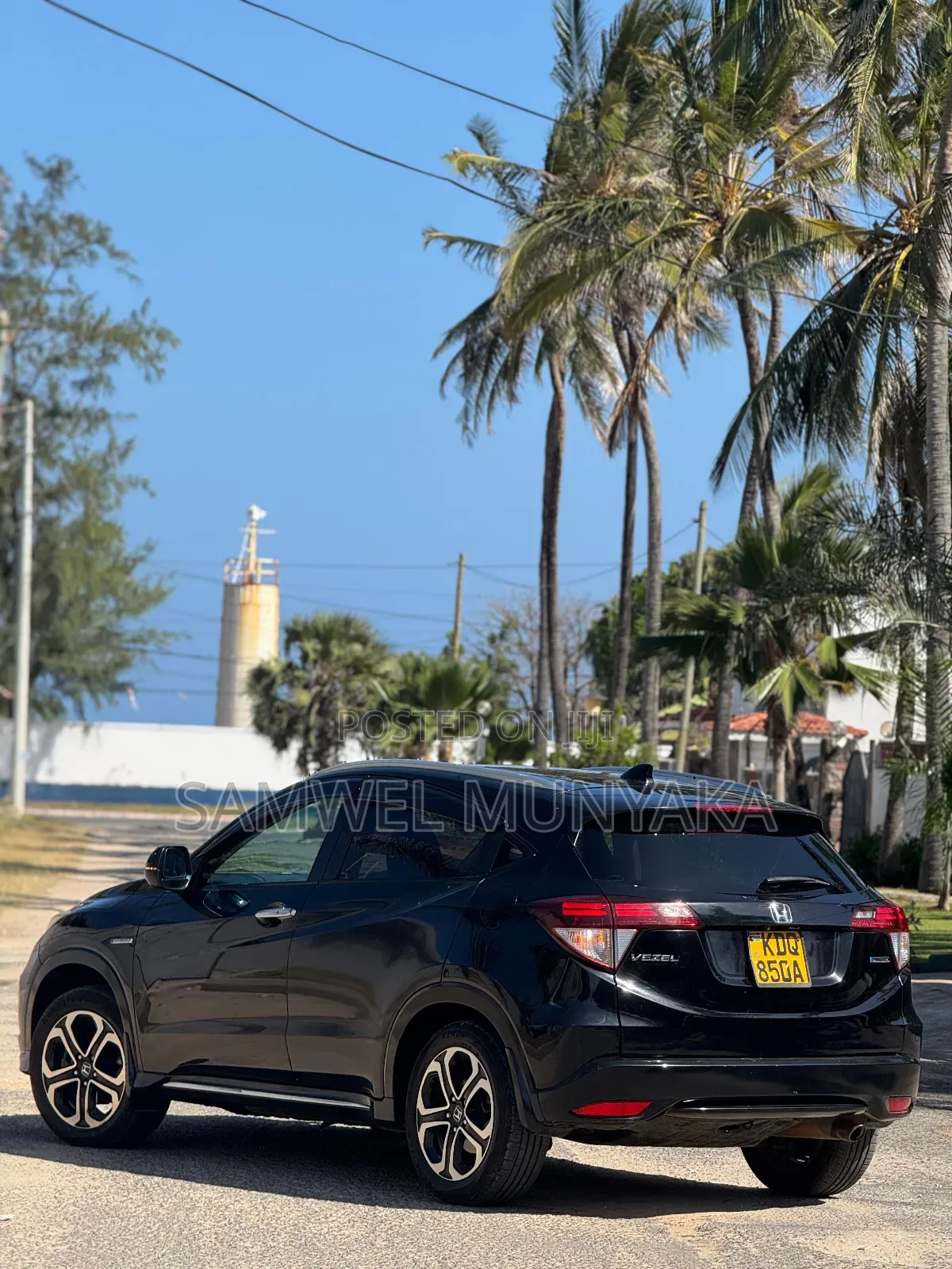 Honda Vezel 1.5 Hybrid 2WD 2018 Black