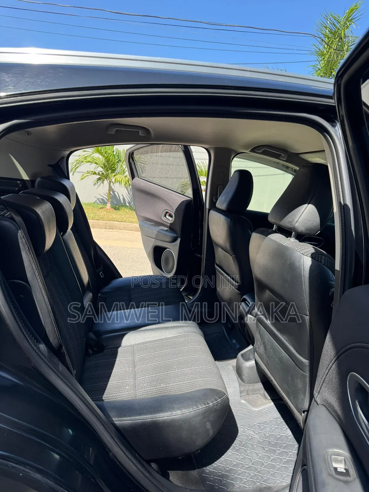 Honda Vezel 1.5 Hybrid 2WD 2018 Black