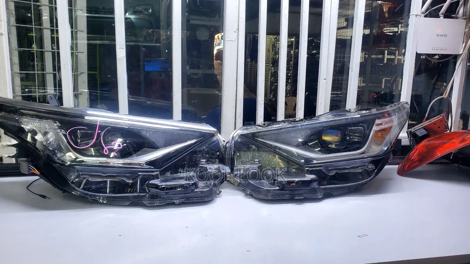 Toyota Auris 2018 Xenon Headlights
