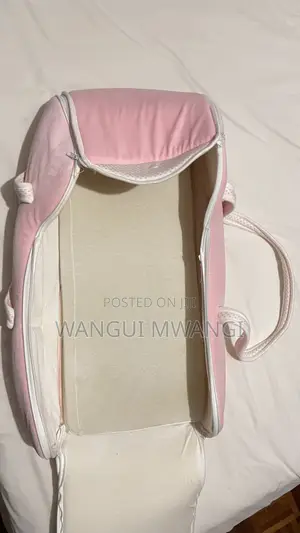 Portable Hello Kitty Baby (Infant) Carrier With Mattress