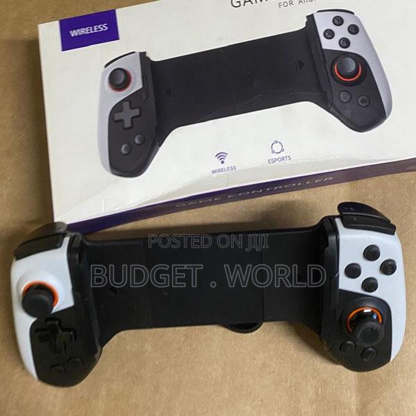 Pcblack Joystick Wireless Bt5 Game Controller for Mobile Phone Android - main view