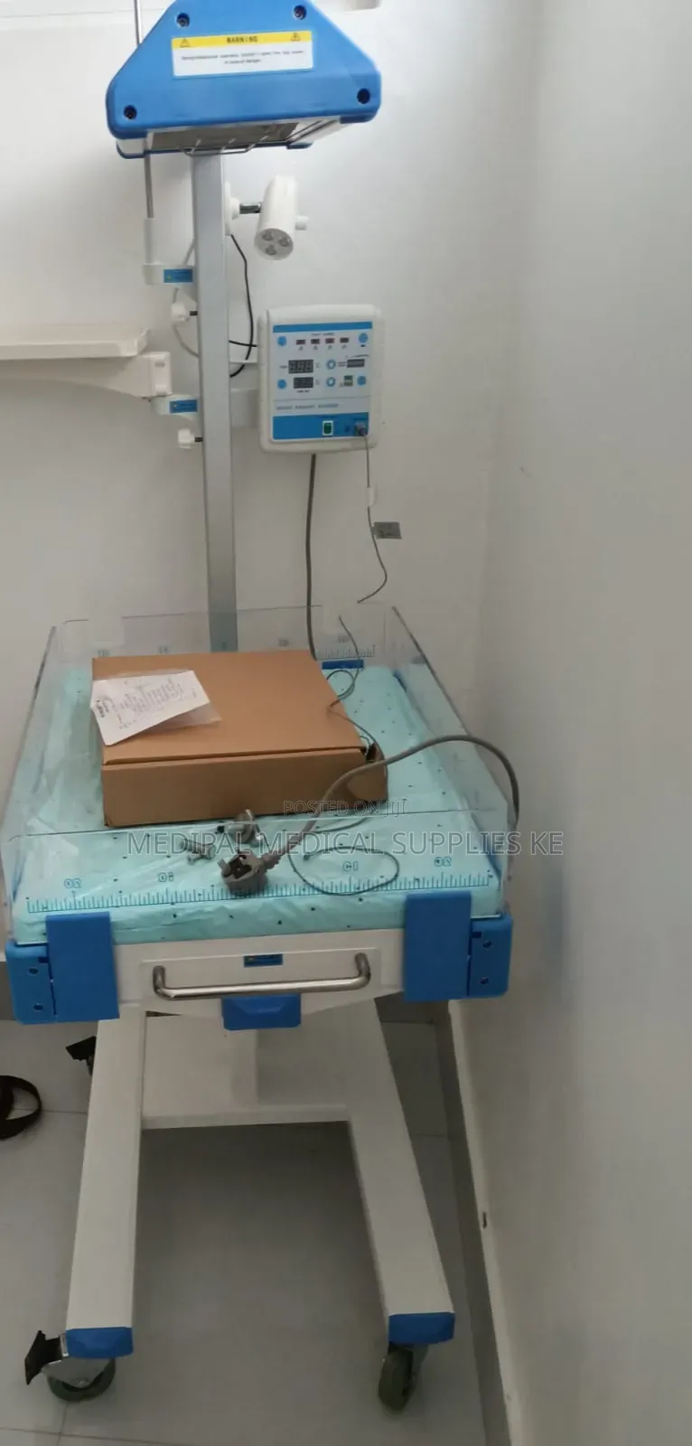 Infant Radiant Warmer With Phototherapy