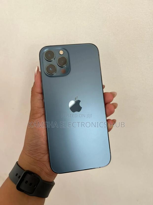 New Apple iPhone 12 Pro 128 GB Blue - thumbnail 3