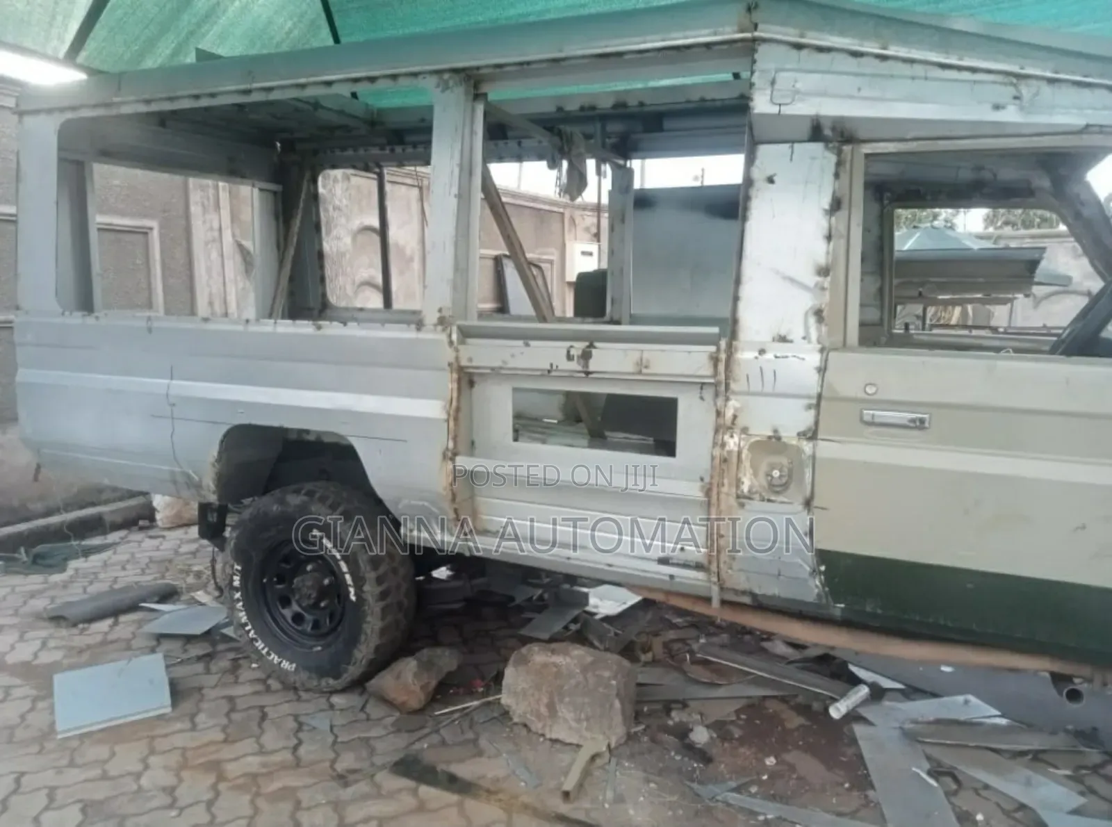 Safari Land Cruiser Conversion (Open Closed Body)