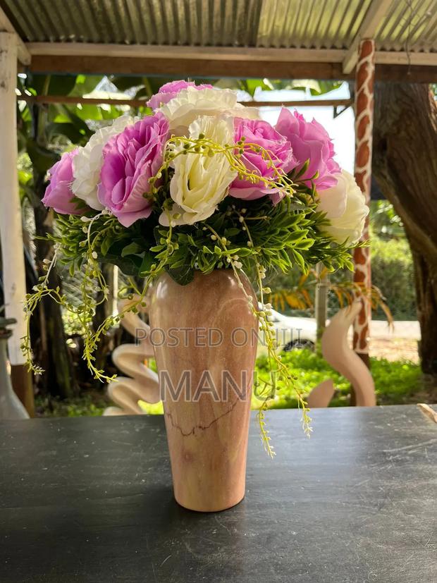Flowers Vase - thumbnail 3
