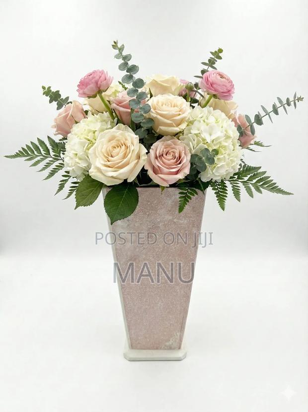 Flowers Vase - thumbnail 5