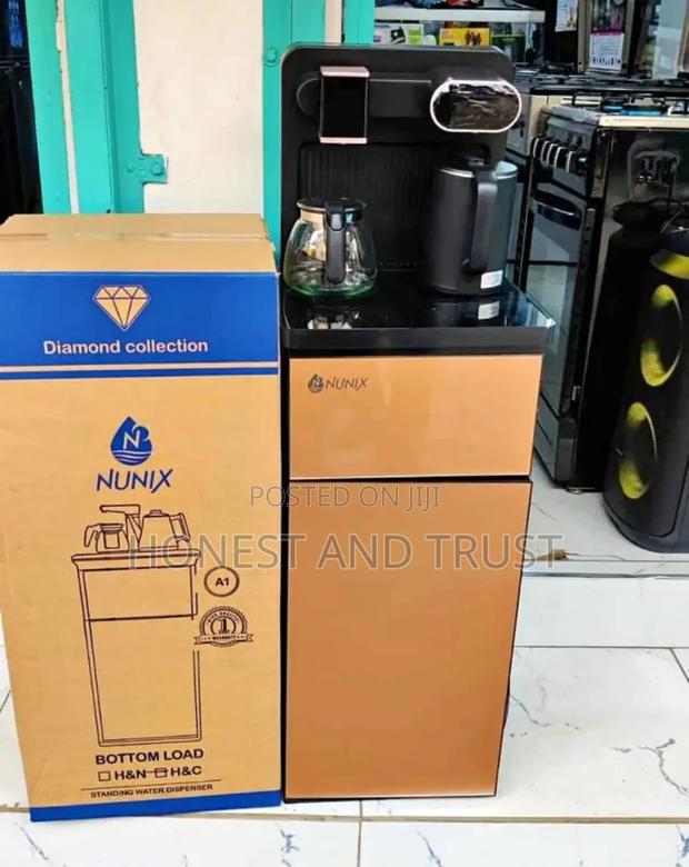 New A3c Efficient and Affordable Hot and Normal Water Dispenser+ Jugs