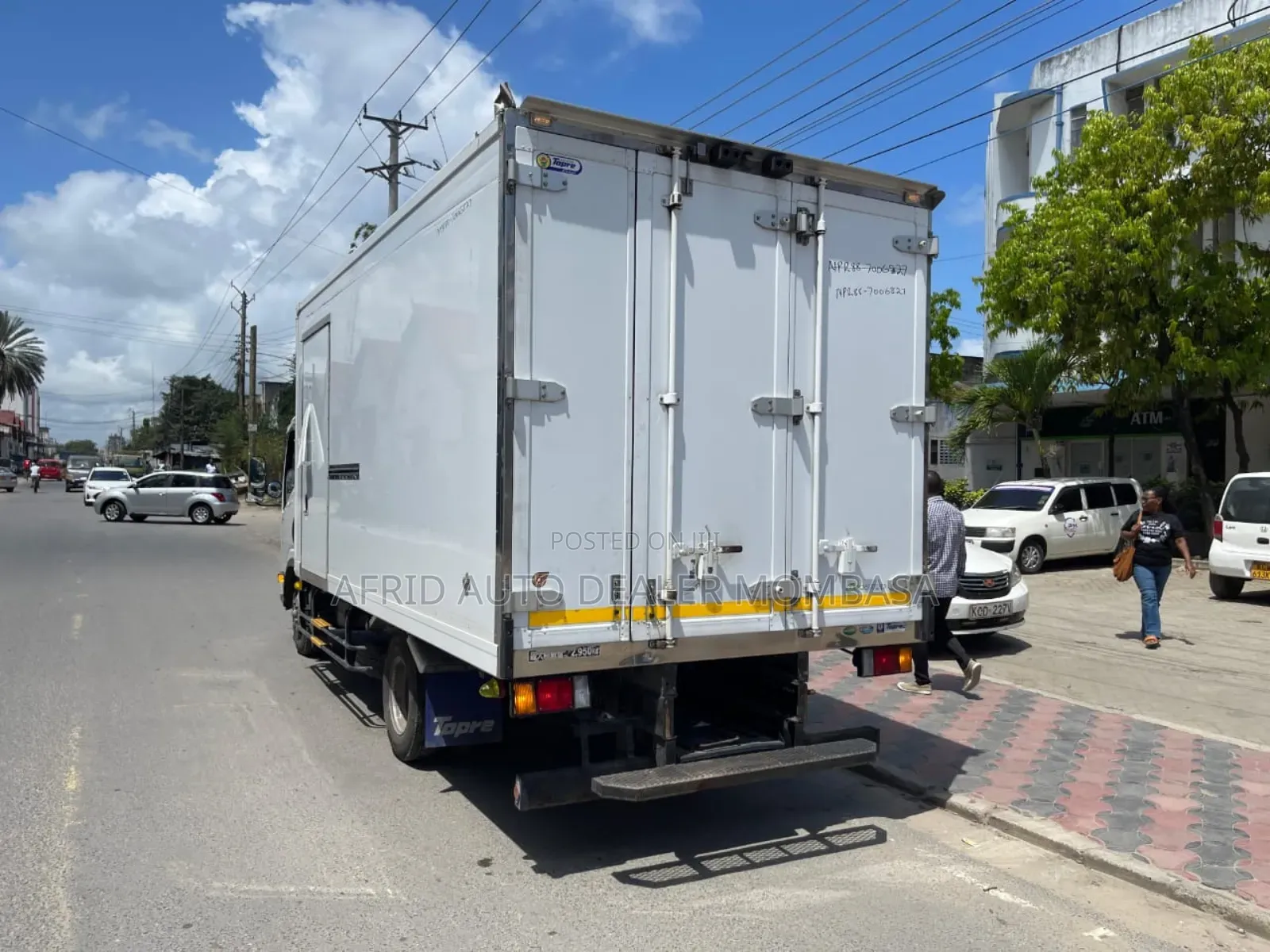 Isuzu Elf Freezer Automatic 2019