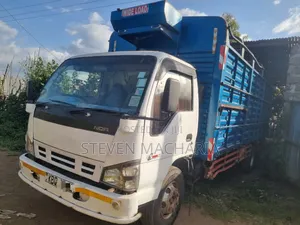 Isuzu NPR Local