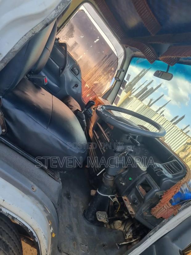 Isuzu NPR Local - thumbnail 7