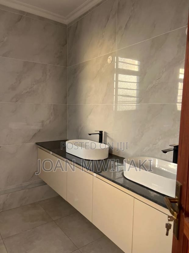 4bdrm Mansion in Membley for sale - thumbnail 6