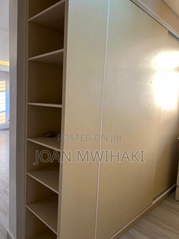 4bdrm Mansion in Membley for sale - thumbnail 8