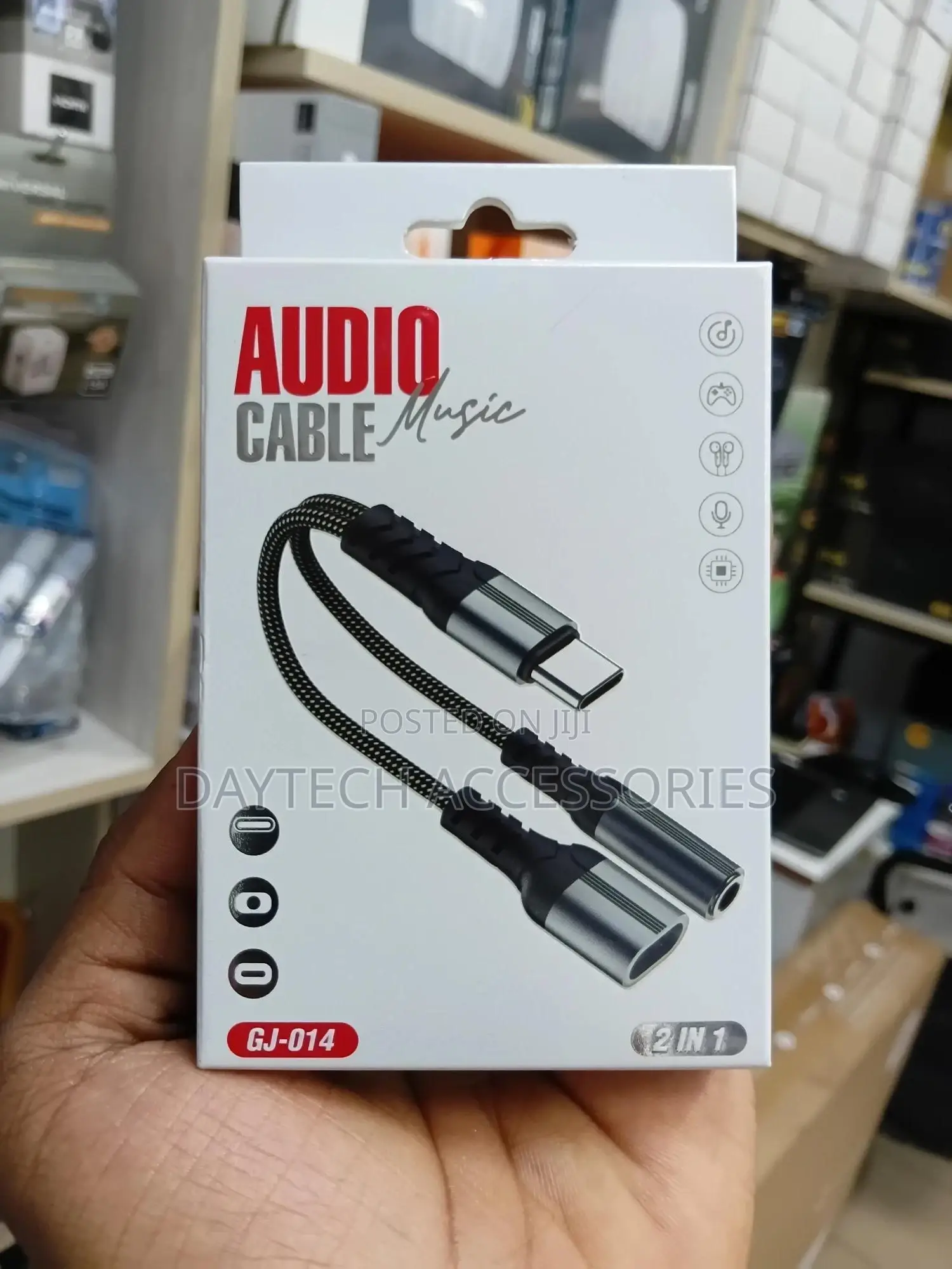 2-in-1 Usb C to 3.5mm Headphone Audio Splitter Adapter