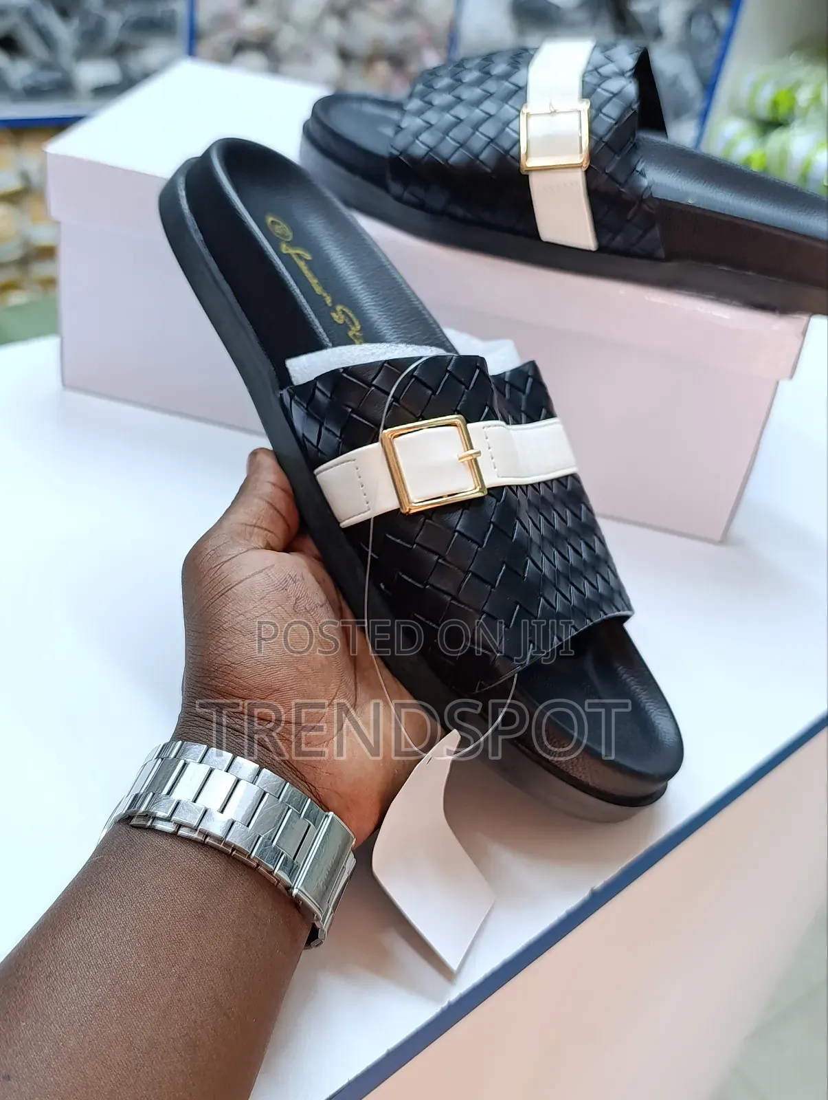 Mens Sandals Black And White