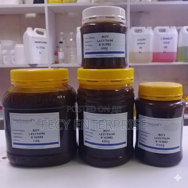 Soy Lecithin – Plant-Based Emulsifier for Cosmetic Industrial Use