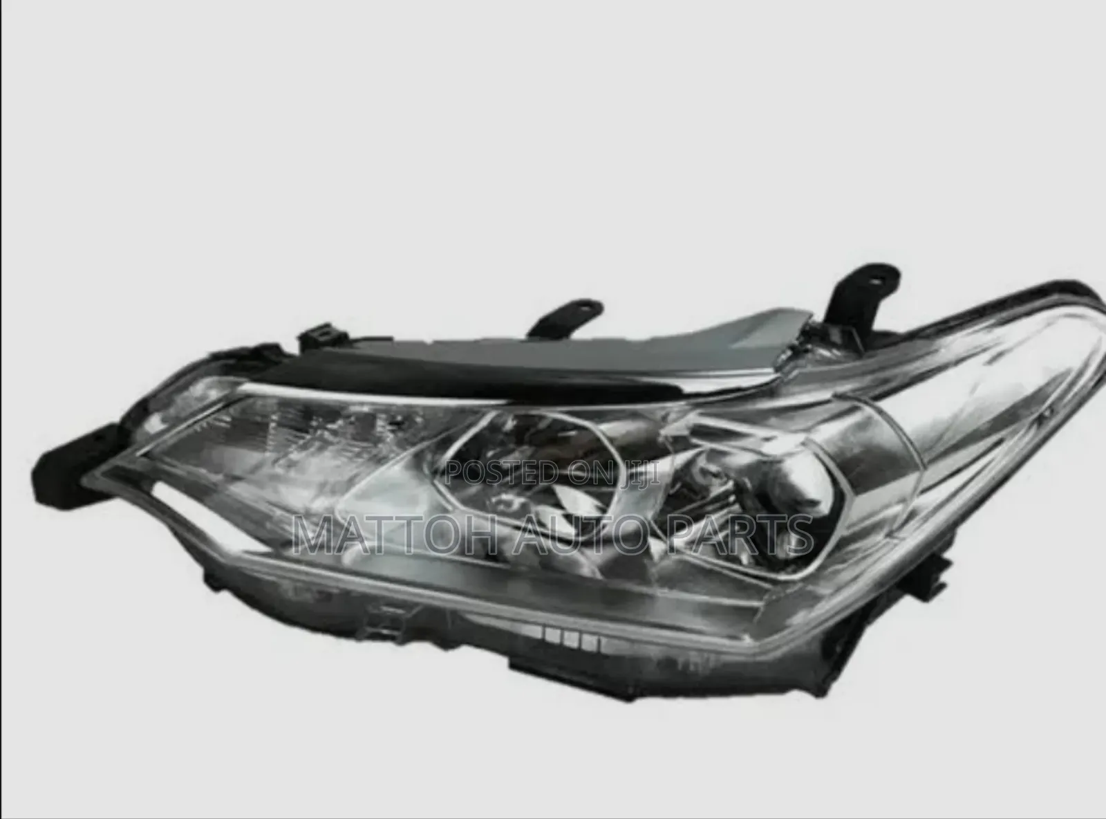 Fielder ,Axio 2017 Headlight