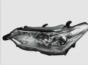 Fielder ,Axio 2017 Headlight