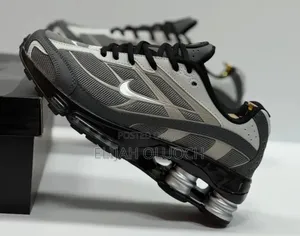 Nike Shox Supreme Smoke Grey Black
