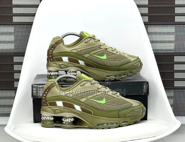 Nike Shox Supreme Neutral Olive - main view