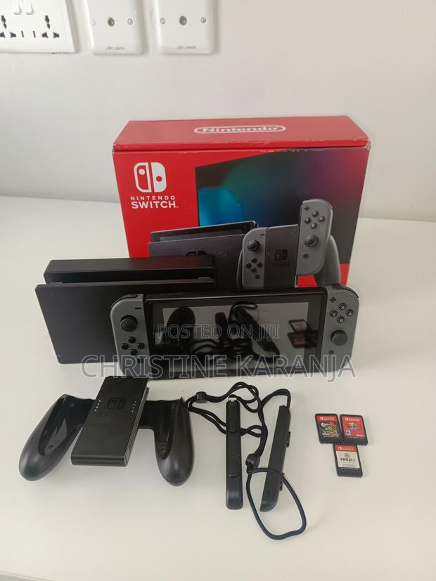 Nintendo Switch + 2 Free Games - main view
