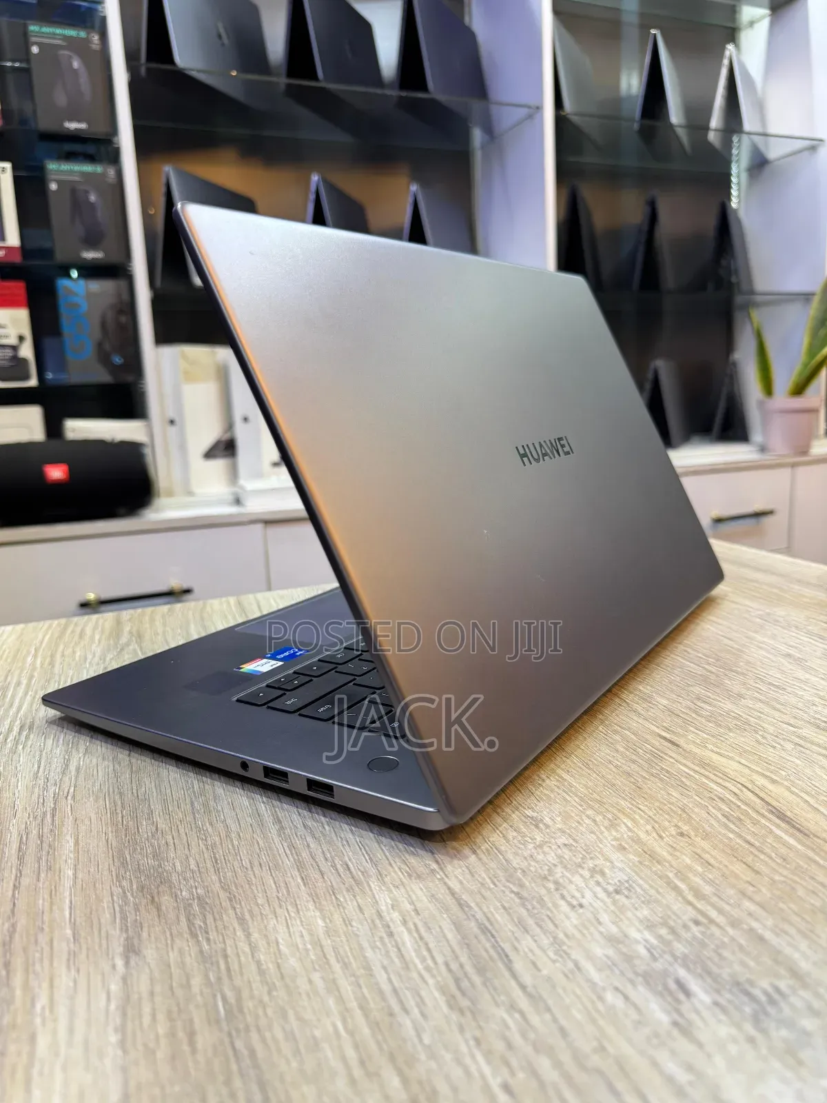 Laptop Huawei Matebook D 15 16GB Intel Core i5 SSD 512GB