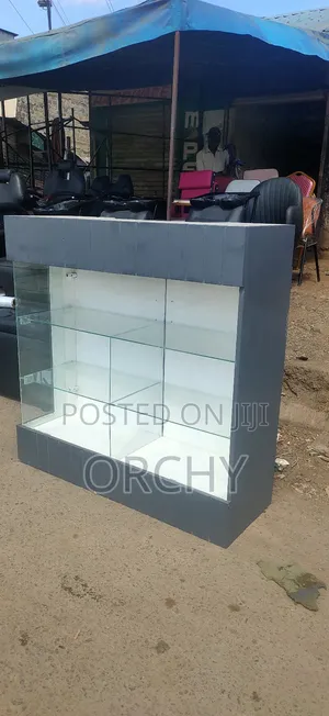 Counter/Display Desk