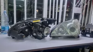 Toyota Harrier 240 Xenon Headlights (No.4)
