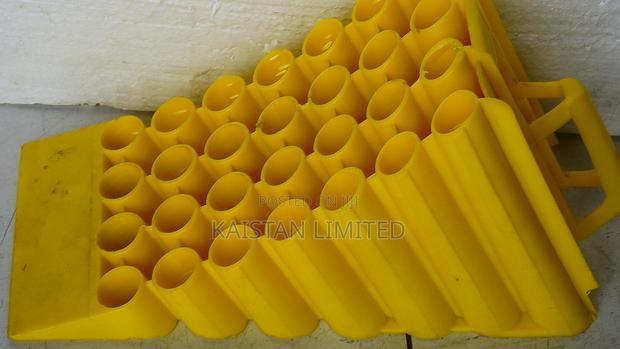 Heavy-duty Wheel Chocks / Tyre Stoppers For Vehicles,Trucks & Trailers