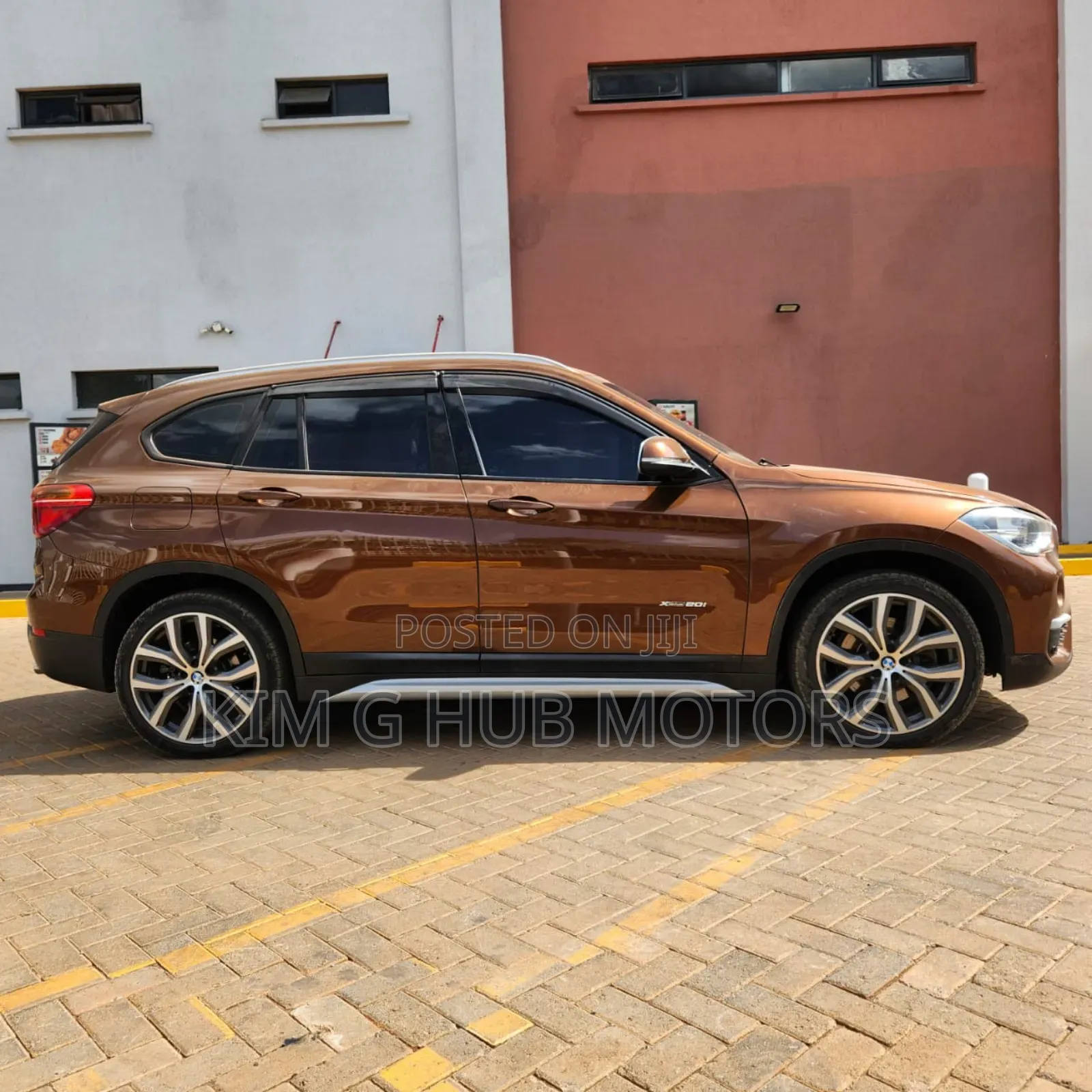 BMW X1 xDrive28i AWD 2016 Orange