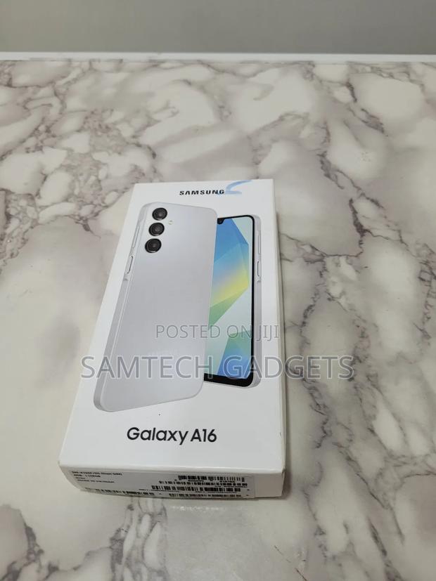 New Samsung Galaxy A16 5G 128 GB Silver - thumbnail 2