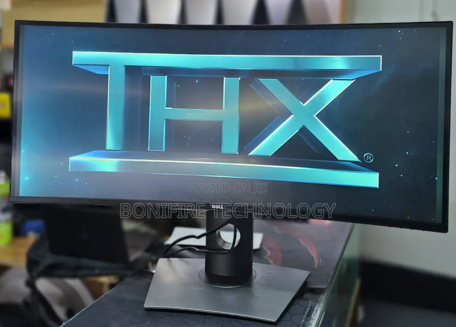 Dell U3417w
34 Inch Curved Monitor 
3440x1440 QHD