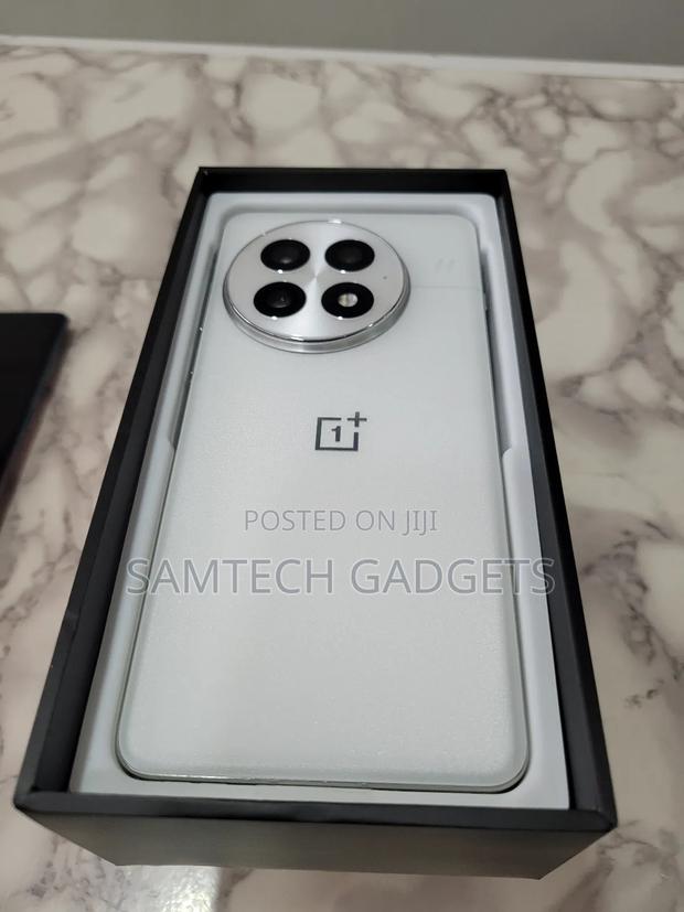 New OnePlus 13 512 GB White - thumbnail 4