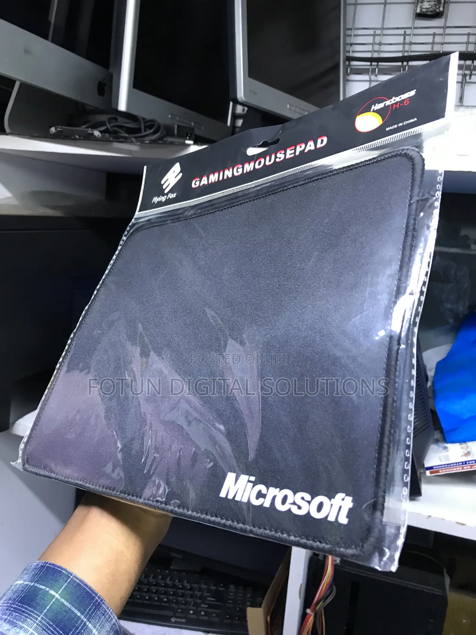 Microsoft Medium Gaming Mousepad -smooth Surface For Precision Control