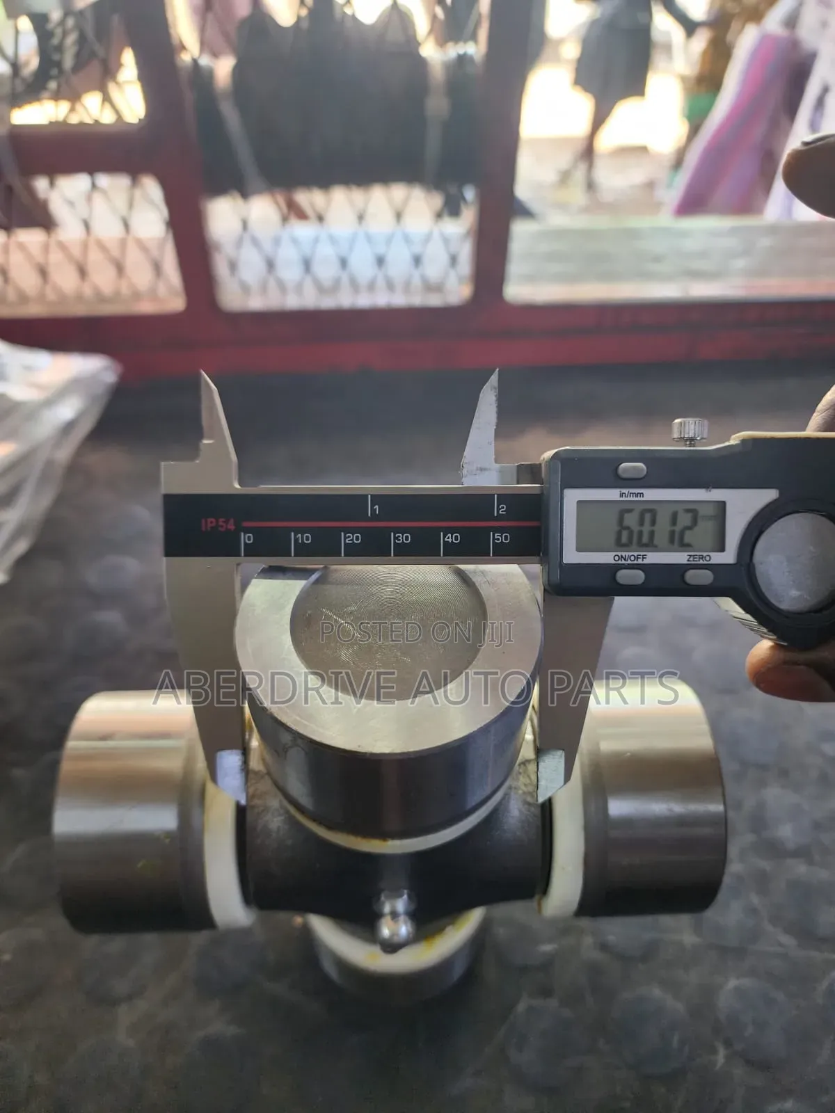 Universal Joint Cross-Bearing Hino 700