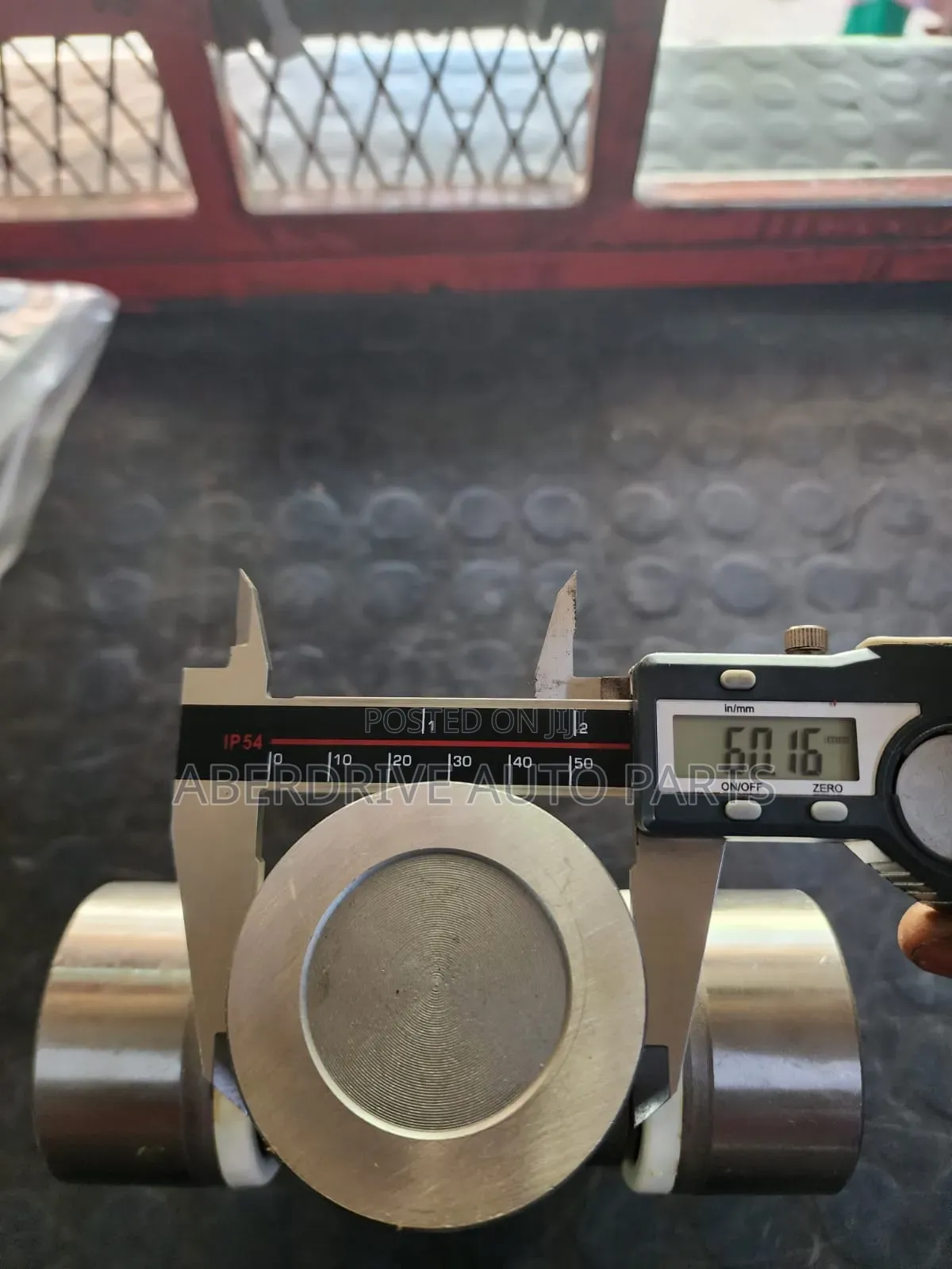 Universal Joint Cross-Bearing Hino 700