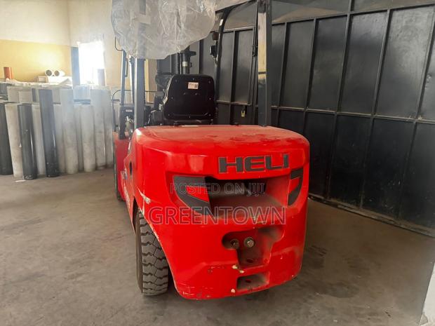 3 Ton Heli Forklift for Sale (Slightly Used)