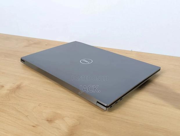 Laptop Dell Precision 5550 32GB Intel Core I7 SSD 512GB - thumbnail 5