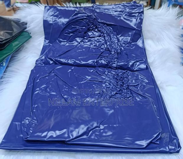 Fitted High Quality Matress Cover; Mackintosh