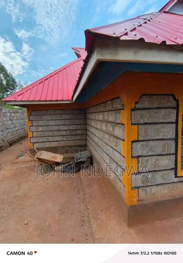 3bdrm House in Siakago, Nthawa for sale