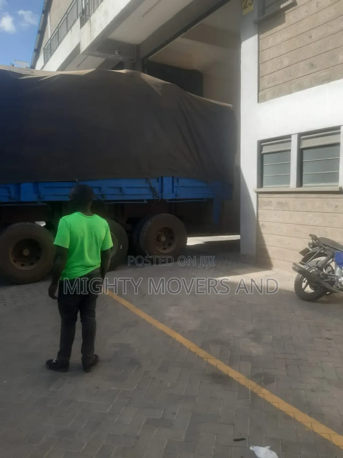 Trailers for Jobs and Load Delivery Are Readily Available