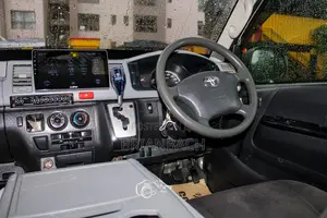 Toyota HiAce 2012 White