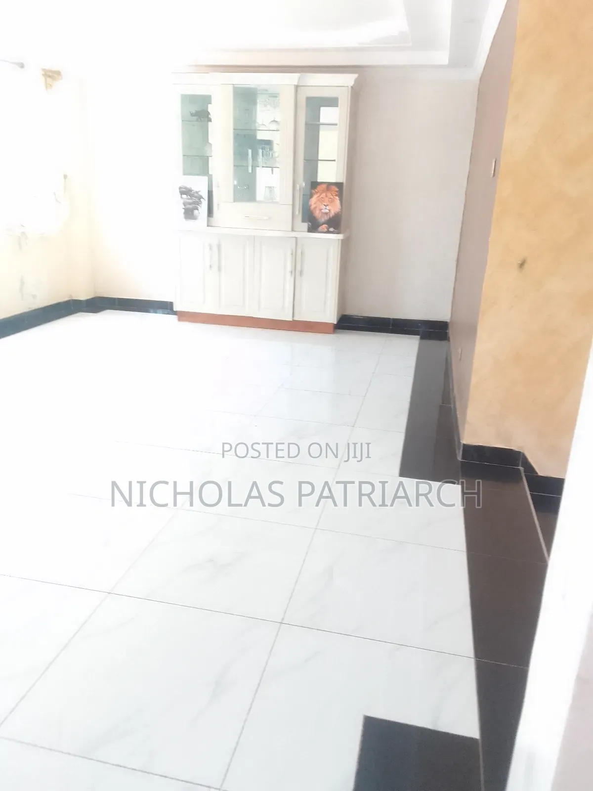 5bdrm Maisonette in Kyasila, Mua Hills for sale