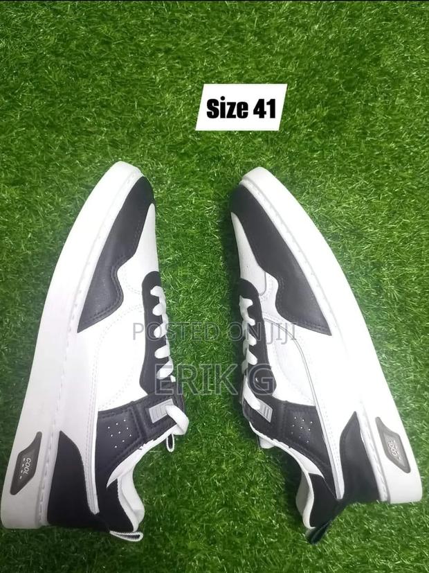 Casual/Sport Shoes - thumbnail 4