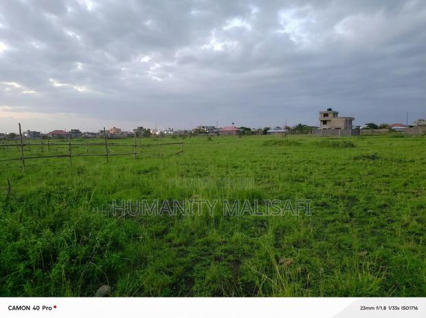 Two 50 by 100 Land Plot at Kamakis, Ready Title.Residential Area - thumbnail 5